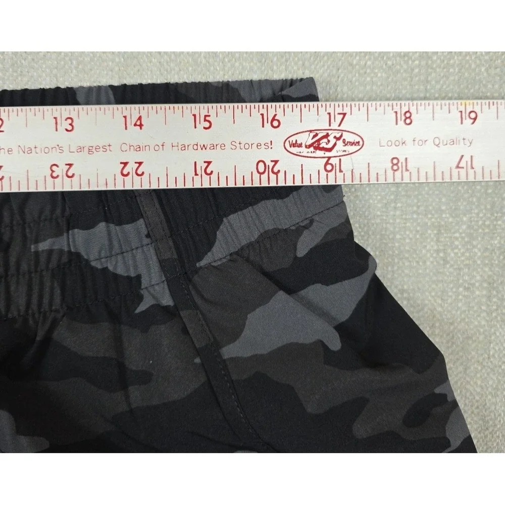 Athleta Shorts Womens Large Black Camo Printed Mesh Racer Run Lined Running 4 In - Picture 4 of 13